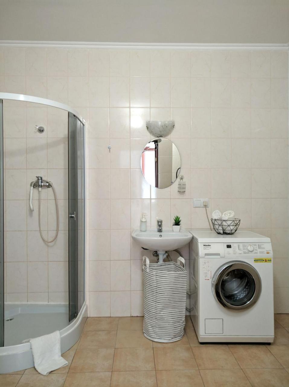 Best Apartment In The Center Mukatjevo Eksteriør billede